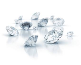 Diamantes – una obligación para anillos de compromiso hechos a mano