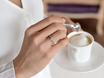 Anillo de compromiso Romance en 14K oro blanco con diamante 2,50ct H/SI