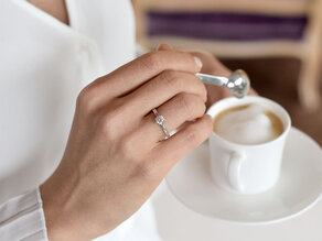 Anillo de compromiso Romance en 14K oro blanco con diamante 2,50ct H/SI
