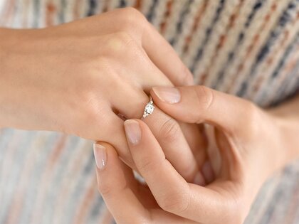 Anillo de compromiso Vivid Diamond en 18K oro blanco con diamantes 0,43ct G/SI
