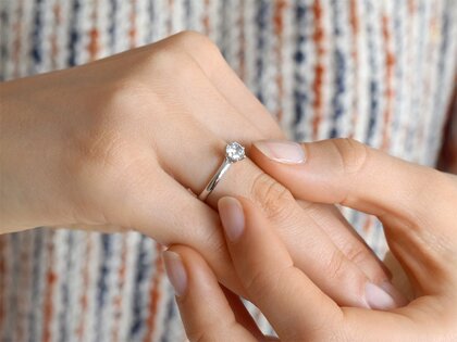 Anillo de compromiso Melody en 18K oro blanco con diamante 2,50ct G/VS