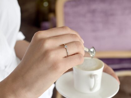 Anillo de compromiso Spirit en 18K oro blanco con diamante 0,25ct H/SI