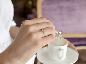 Anillo de compromiso Spirit en 18K oro blanco con diamante 0,25ct H/SI