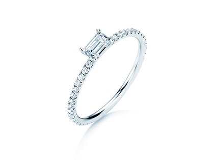 Anillo de compromiso Emerald-Cut en 14K oro blanco con diamantes 0,46ct G/VS