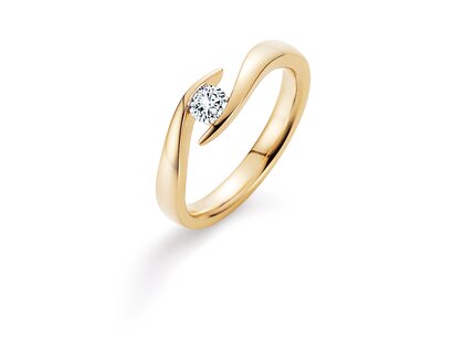 Anillo de compromiso Twist en 9K oro amarillo con diamante 0,30ct H/SI