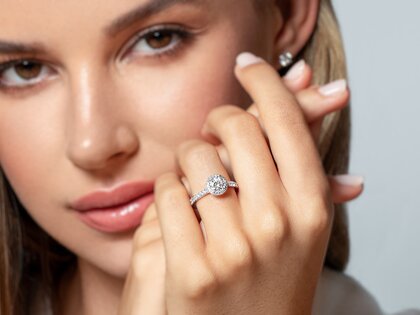 Anillo de compromiso Pure Infinity en 18K oro blanco con diamantes 0,65ct G/SI
