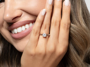Anillo de compromiso Classic 4 en 14K oro amarillo con diamante 1,00ct G/SI