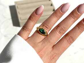 Anillo de compromiso Three-Stone Signet en 9K oro blanco con esmeralda 1,35ct y diamantes naturales 0,30ct