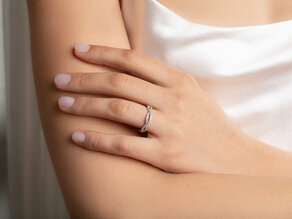 Anillo de compromiso Diamond Curve en 14K oro blanco con diamante 0,40ct G/SI