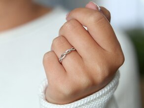 Anillo de compromiso Sparkling Curve en 14K oro blanco con diamantes 0,14ct G/SI
