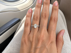 Anillo de compromiso Classic 4 Oval Pavé en 9K oro blanco con diamantes naturales 0,87ct