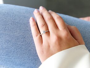 Anillo de compromiso Elaine en 14K oro blanco con diamantes 0,86ct G/VS