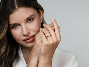 Anillo de compromiso Emerald Cross en 14K oro blanco con diamante 0,75ct G/VS