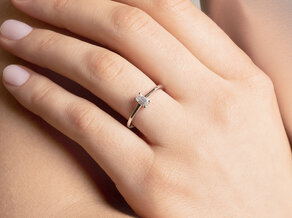 Anillo de compromiso Emerald Cross en 14K oro blanco con diamante 0,20ct G/VS