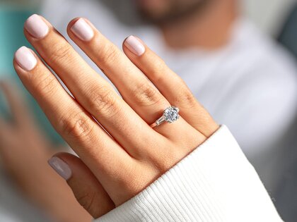 Anillo de compromiso Brilliant Tapered Baguette  en 14K oro blanco con diamantes 0,41ct G/SI