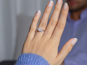 Anillo de compromiso Brilliant Tapered Baguette  en 14K oro blanco con diamantes 0,41ct G/SI