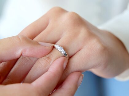 Anillo de compromiso 3 Stones en 18K oro blanco con diamantes 0,75ct G/SI