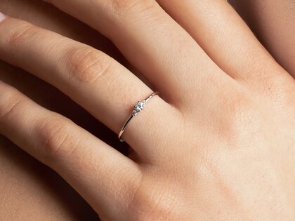 Anillo de compromiso Vivid Petite Diamond en 14K oro amarillo con diamantes 0,10ct G/SI