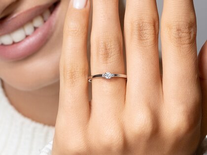 Anillo de compromiso Vivid Petite Diamond en 14K oro blanco con diamantes 0,20ct G/SI