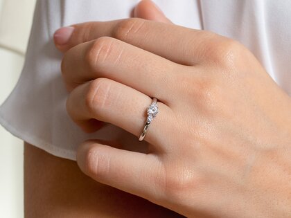 Anillo de compromiso  en 9K oro blanco con diamantes 0,40ct G/SI