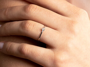 Anillo de compromiso Vivid Petite Emerald Cut en 14K oro blanco con diamantes 0,10ct G/VS