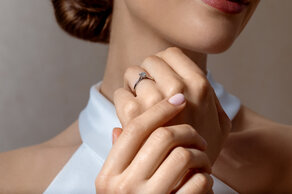 Anillo de compromiso Classic 6 Hidden Halo en 14K oro blanco con diamantes 0,55ct G/SI