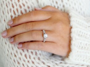 Anillo de compromiso Dynasty en 18K oro blanco con diamantes 1,27ct G/SI