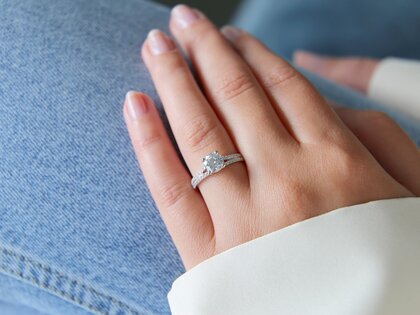 Anillo de compromiso Dynasty en 18K oro blanco con diamantes 1,27ct G/SI