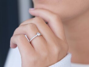 Anillo de compromiso Eternal Pavé en 18K oro blanco con diamantes 0,35ct G/SI
