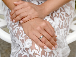 Anillo de compromiso Grace en 18K oro blanco con diamantes 0,70ct G/SI