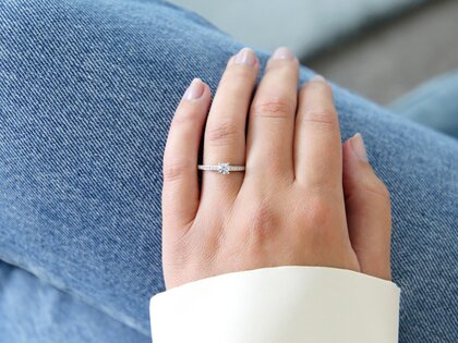 Anillo de compromiso Modern Pavé en platino 950/- con diamantes 0,25ct G/SI
