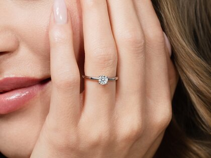 Anillo de compromiso Classic 4 en 14K oro blanco con diamante 0,40ct H/SI