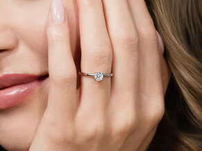 Anillo de compromiso Classic 4 en 14K oro blanco con diamante 0,40ct H/SI