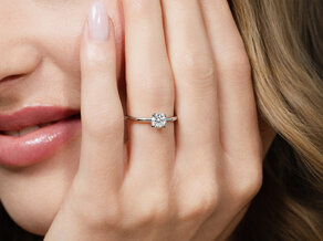 Anillo de compromiso Classic 4 en 18K oro amarillo con diamante 0,60ct H/SI
