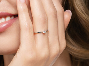 Anillo de compromiso Classic 6 en plata 925/- con diamante 0,07ct G/SI
