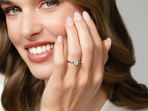 Anillo de compromiso Classic 6 en 9K oro amarillo con diamante 0,60ct H/SI