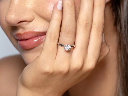 Anillo de compromiso Classic 6 en 18K oro rosa con diamante 1,00ct G/VS