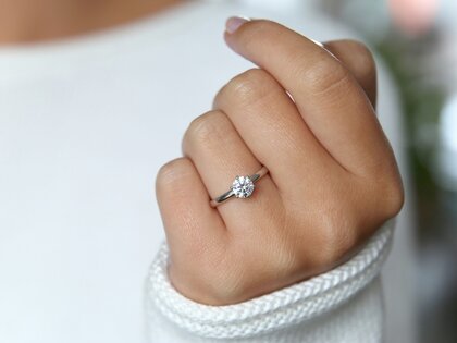 Anillo de compromiso Classic 6 en 18K oro blanco con diamante 2,50ct H/SI