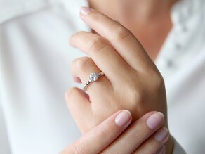 Anillo de compromiso Classic Beads en 14K oro blanco con diamante 0,75ct G/SI