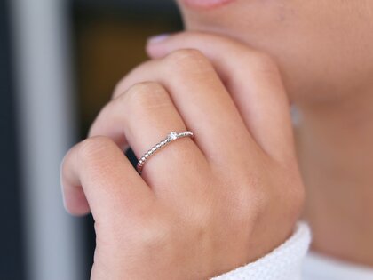 Anillo de compromiso Classic Beads en plata 925/- con diamante 0,05ct H/SI