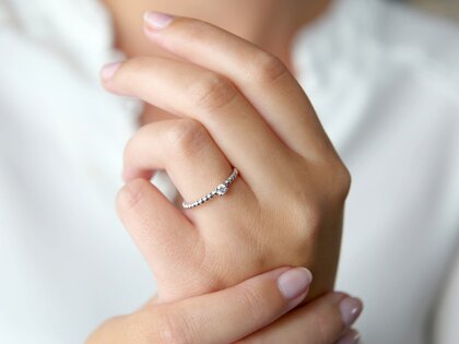 Anillo de compromiso Classic Beads en plata 925/- con diamante 0,10ct H/SI
