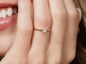 Anillo de compromiso Classic Petite en 14K oro amarillo con diamante 0,13ct G/SI