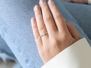 Anillo de compromiso Classic Petite en 14K oro blanco con diamante 0,09ct G/SI