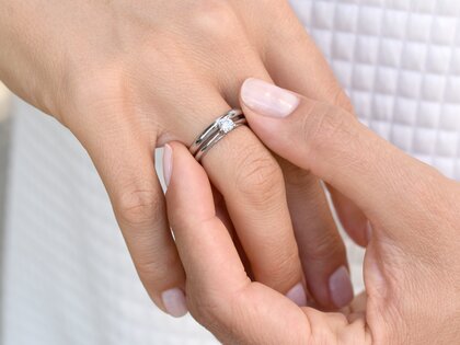 Anillo de compromiso Delight en 18K oro blanco con diamante de laboratorio 0,25ct E/VS