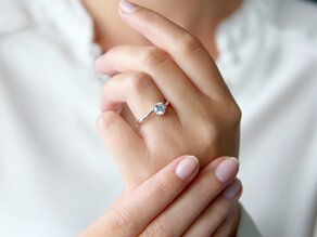 Anillo de compromiso Devotion en 14K oro blanco con diamante 0,75ct H/SI