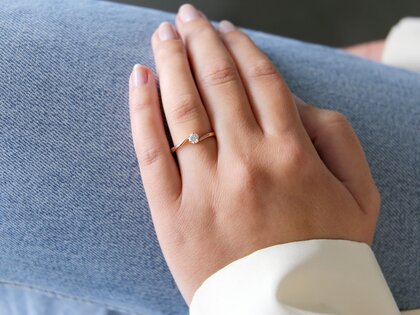 Anillo de compromiso Devotion en oro rosa