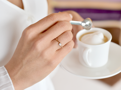 Anillo de compromiso Devotion en 14K oro rosa con diamante de laboratorio 0,25ct E/VS