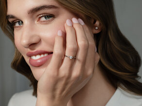 Anillo de compromiso Heaven 4 en 18K oro blanco con diamante 0,30ct G/SI