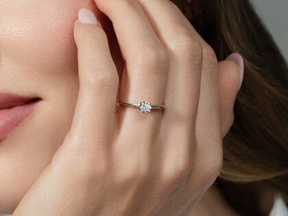 Anillo de compromiso Heaven 4 en platino 950/- con diamante 0,50ct H/SI