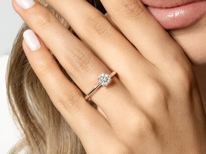 Anillo de compromiso Heaven 4 en 14K oro blanco con diamante 0,75ct G/SI